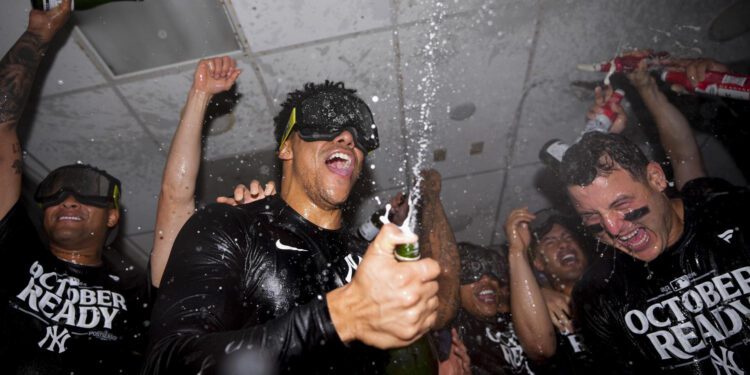 Los Yankees celebran su pase a playoffs con victoria en Seattle