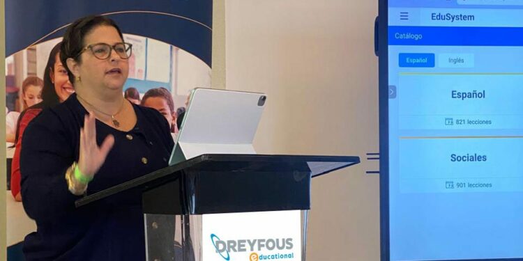 Destacan la Importancia de la Integración Intencionada de Tecnologías en el Aula