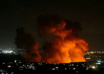 Israel intensifica bombardeos sobre Líbano dejando 50 muertos y 300 heridos