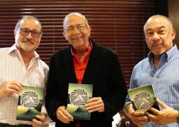 Johnny García estrena segundo libro sobre su trayectoria radial