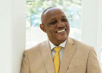 Feria del Libro reconocerá a Mateo Morrison por su prolífica trayectoria