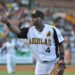 Águilas anuncian regreso de Miguel Tejada