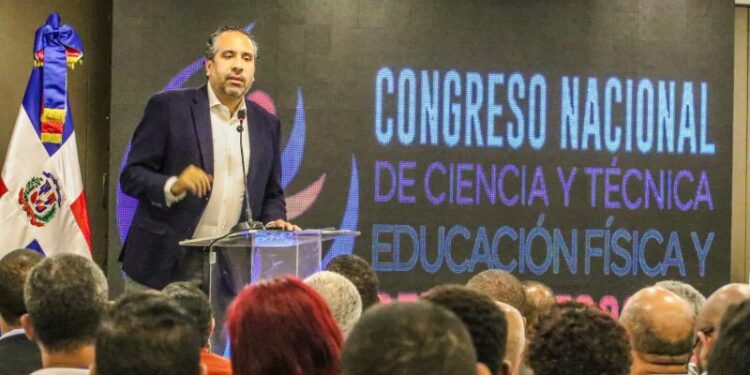 Educación física dominicana exige cambios urgentes en congreso 2024
