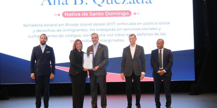 Presidente Abinader reconoce a dominicanos destacados en EE.UU.