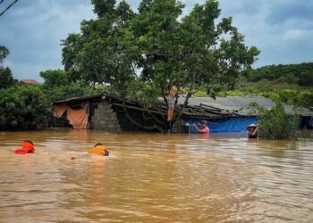 Aumentan a 64 los muertos por el paso del tifón 'Yagi' por Vietnam