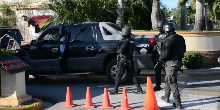 Arrestan a 10 personas durante la Operación Búfalo NK de la DNCD, DEA y MP