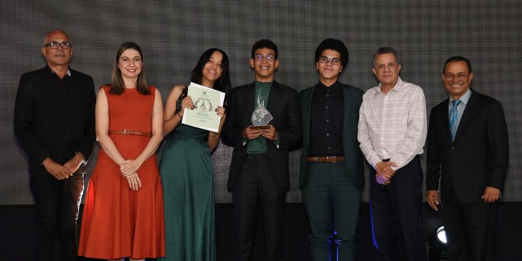 “Hypnosis” e “Inefable valor” triunfan en el Festival Minuto del Agua 2024