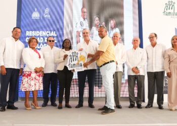 Abinader entrega 700 apartamentos y nueva infraestructura en Santo Domingo Este