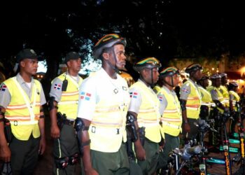 DIGESETT lanza agentes en patinetas para controlar el tránsito