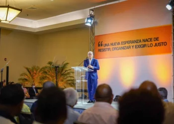 Amarante Baret lanza partido político para transformar RD