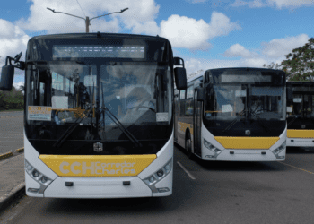 Transportistas de la Charles de Gaulle irán al Palacio a plantear intervención