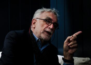 Exdirector del TPI: para liderar Europa debe romper cadenas con Estados Unidos