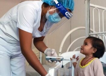 Mortalidad materna golpea siete veces más a los más pobres