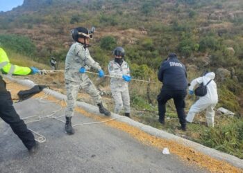 Más luto para México: 19 muertos en fatal accidente de autobús