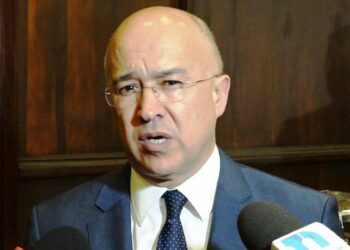 Domínguez Brito denuncia corrupción en gobierno PRM