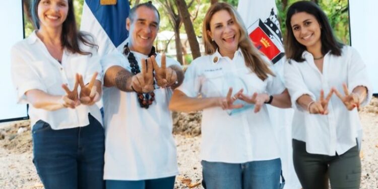 RD recibe 16 premios mundiales en bienestar