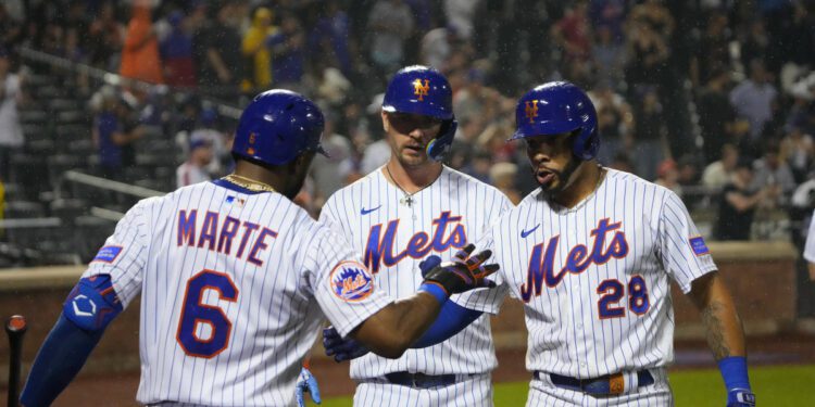 Mets sorprenden a Filis con remontada en octava entrada