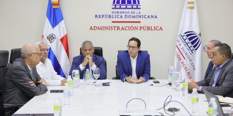 Inicia proceso de fusión del Minerd y el Mescyt
