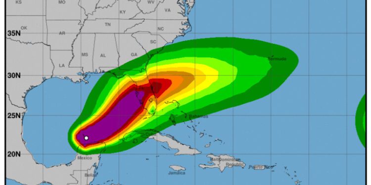 OMM: el cambio climático ha impulsado a los huracanes Helene y Milton