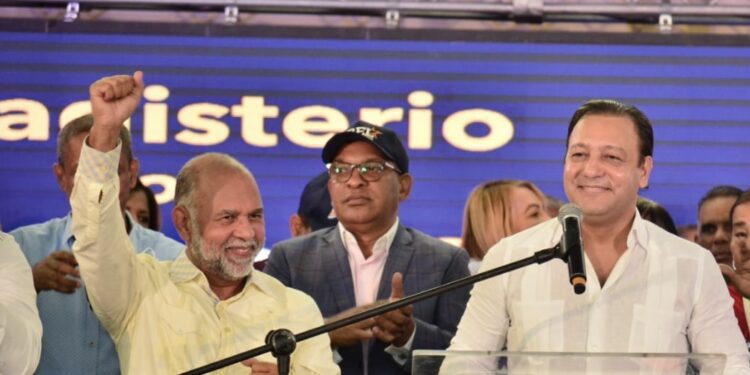 Con nuevo mandato de Hidalgo en la ADP: Abel Martínez lanza propuestas educativas