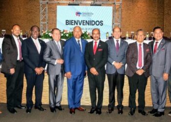 Comunidades evangélicas alzan su voz contra impuestos propuestos