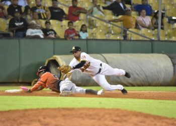 Águilas y Tigres caen ante a Toros y Gigantes en el torneo invernal