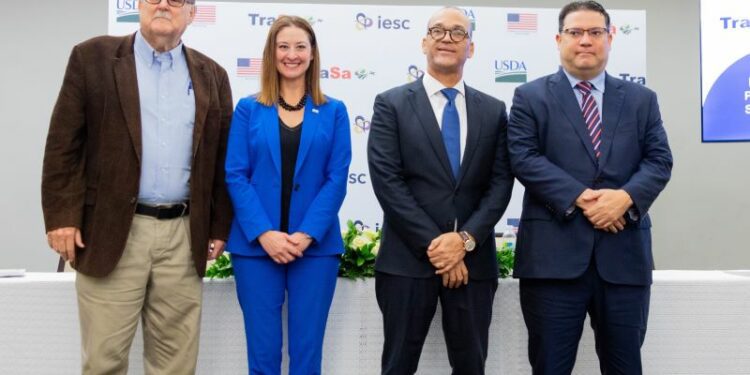 EE.UU. refuerza su apoyo al comercio agrícola dominicano