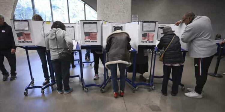 Voto anticipado en EE.UU.: Más de 55 millones han ejercido