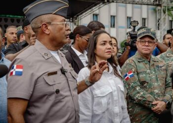 Clausuran 13 negocios nocturnos en La Vega por violaciones a la ley