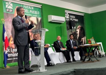 Leonel Fernández presenta en Nueva York su obra “Fuerza del Pueblo: Razón Histórica”