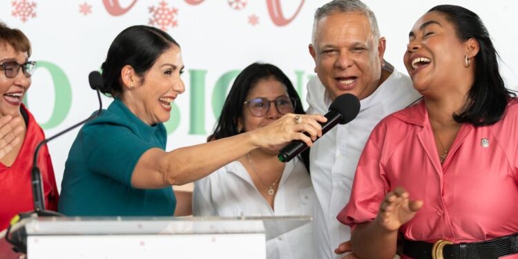 Raquel Arbaje desea salud y paz en Navidad a los dominicanos
