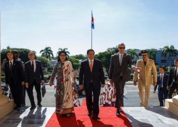 Presidente Abinader recibe al primer ministro de Vietnam en visita oficial