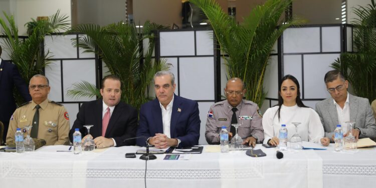 Presidente Abinader encabeza reunión de seguimiento al Plan de Seguridad Ciudadana
