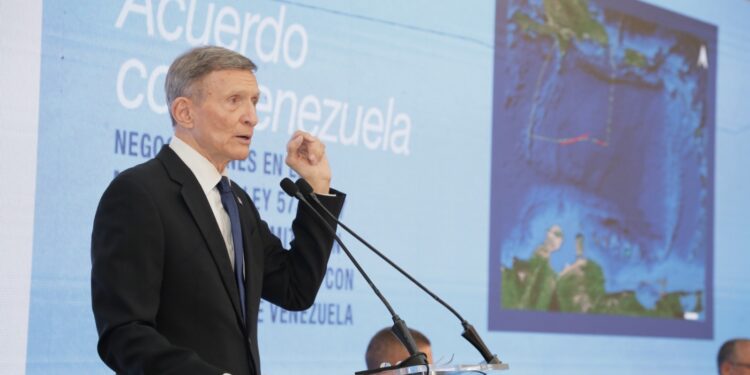 Canciller Roberto Álvarez propone nuevas estrategias para seguridad en Iberoamérica