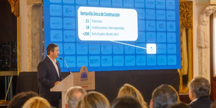 Gobierno asegura logra ahorro de RD$60 mil millones con Burocracia Cero