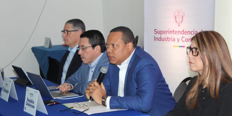 Eddy Alcántara urge a Iberoamérica reforzar protección al consumidor digital