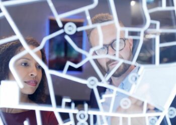 La IA reconfigura empresas: de innovación futurista a necesidad urgente