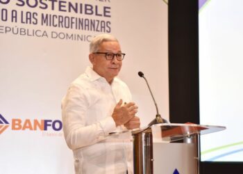 BANFONDESA lanza primer bono sostenible para microfinanzas en RD