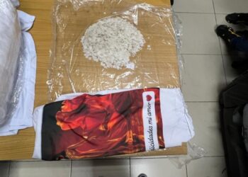 Drogas escondidas en cojines destinada a Francia y con dedicatorias