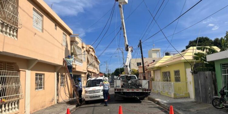 Edesur desmantela  conexiones ilegales en plazas comerciales, discotecas, drink