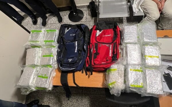 Albanés detenido con 40 paquetes de droga en aeropuerto de las Américas