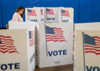 EEUU vive tensa jornada electoral con llamados a la calma y alta participación