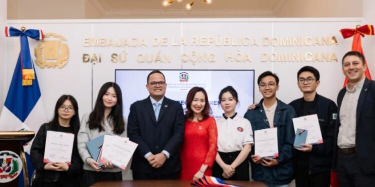 Concurso académico en Vietnam honra legado de las Hermanas Mirabal