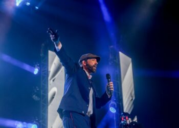 Juan Luis Guerra arrasa en Latin Grammy 2024 con 4 premios