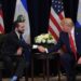 Líderes globales felicitan a Trump por victoria no confirmada