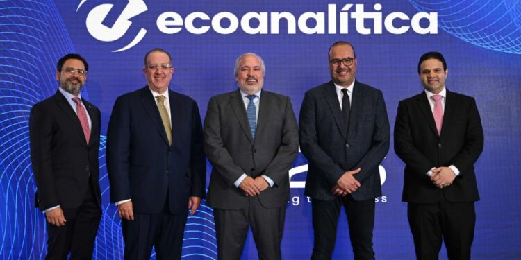 Expertos advierten sobre insostenibilidad financiera del sector eléctrico