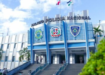 Inspectoría general PN investiga incidente de agentes en escuela