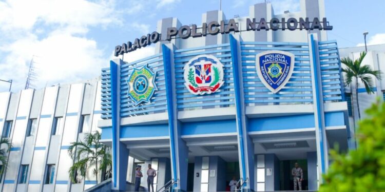 Inspectoría general PN investiga incidente de agentes en escuela