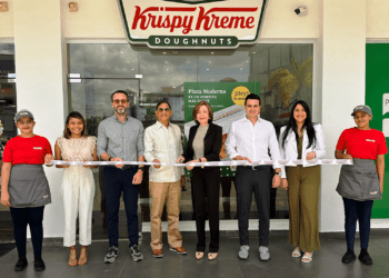 Krispy Kreme abre tienda  en Plaza Moderna, Santo Domingo Este