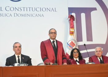 Tribunal Constitucional celebra audiencia histórica por 180 años de la Constitución